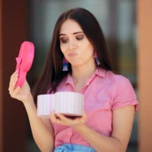 How To Politely Decline a Gift In Any Situation [29 Best Ways]